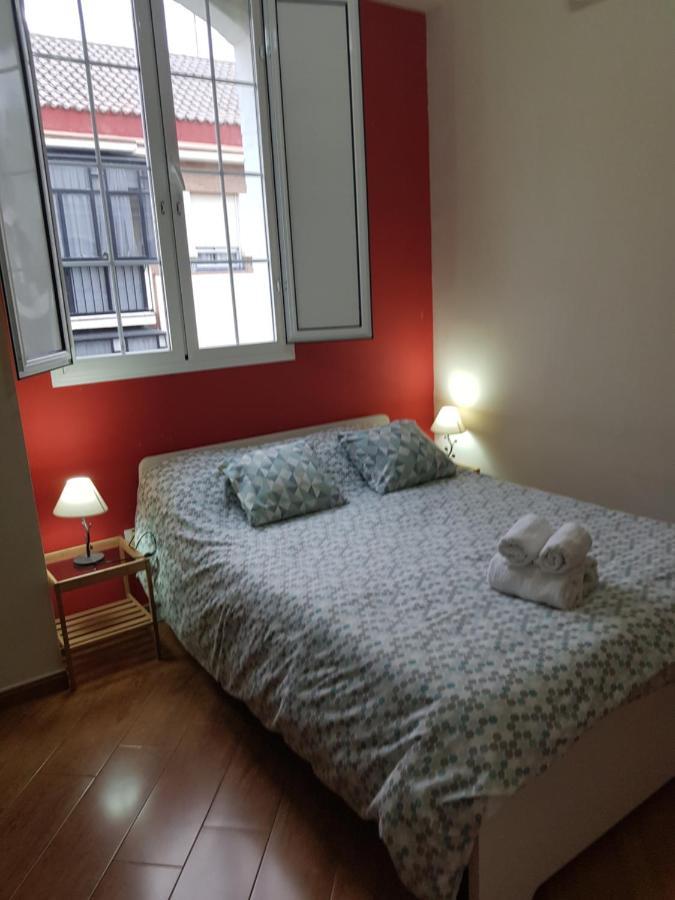 Magnifico Apartamento Tipo Duplex En Triana Севилья Экстерьер фото