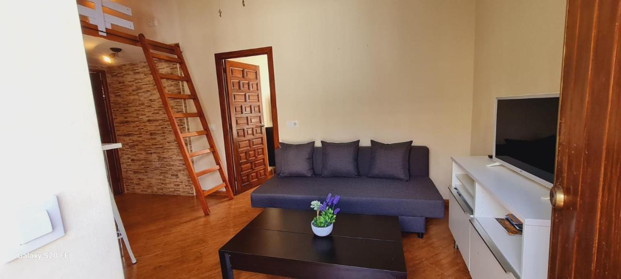 Magnifico Apartamento Tipo Duplex En Triana Севилья Экстерьер фото